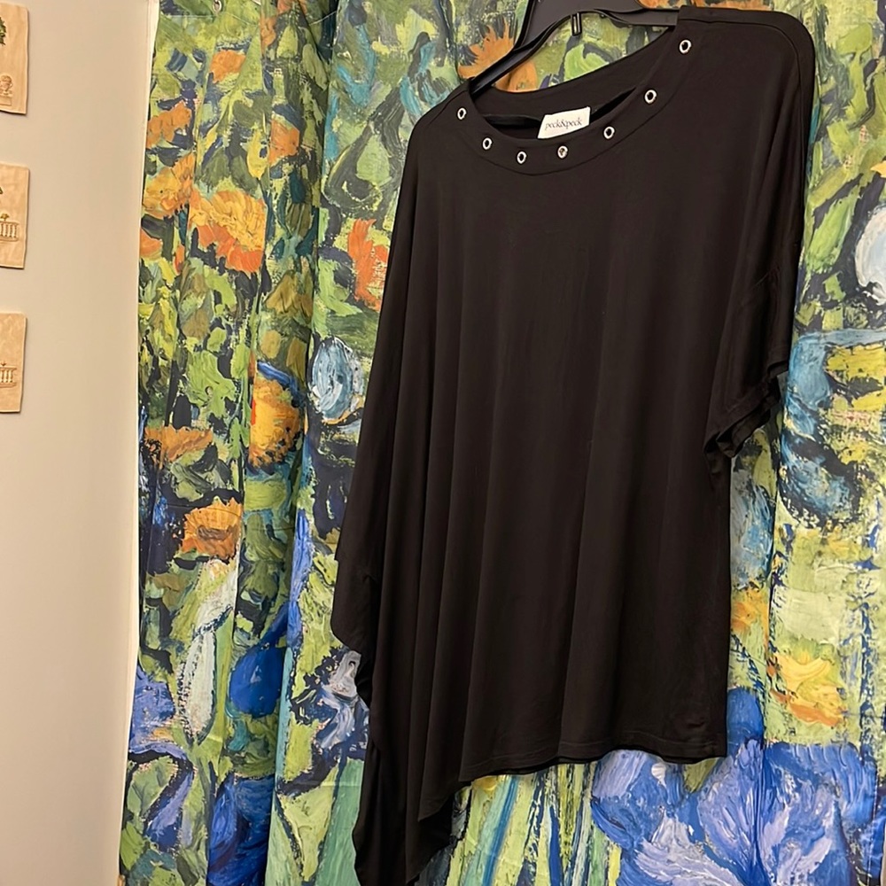 Peck&Peck Asymmetrical black/silver geometric neckline top